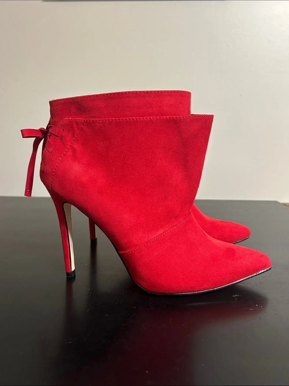 Shoe Dazzle Red Faux Suede Pointed-Toe Stiletto Slip-on Ankle Boots Size 8
